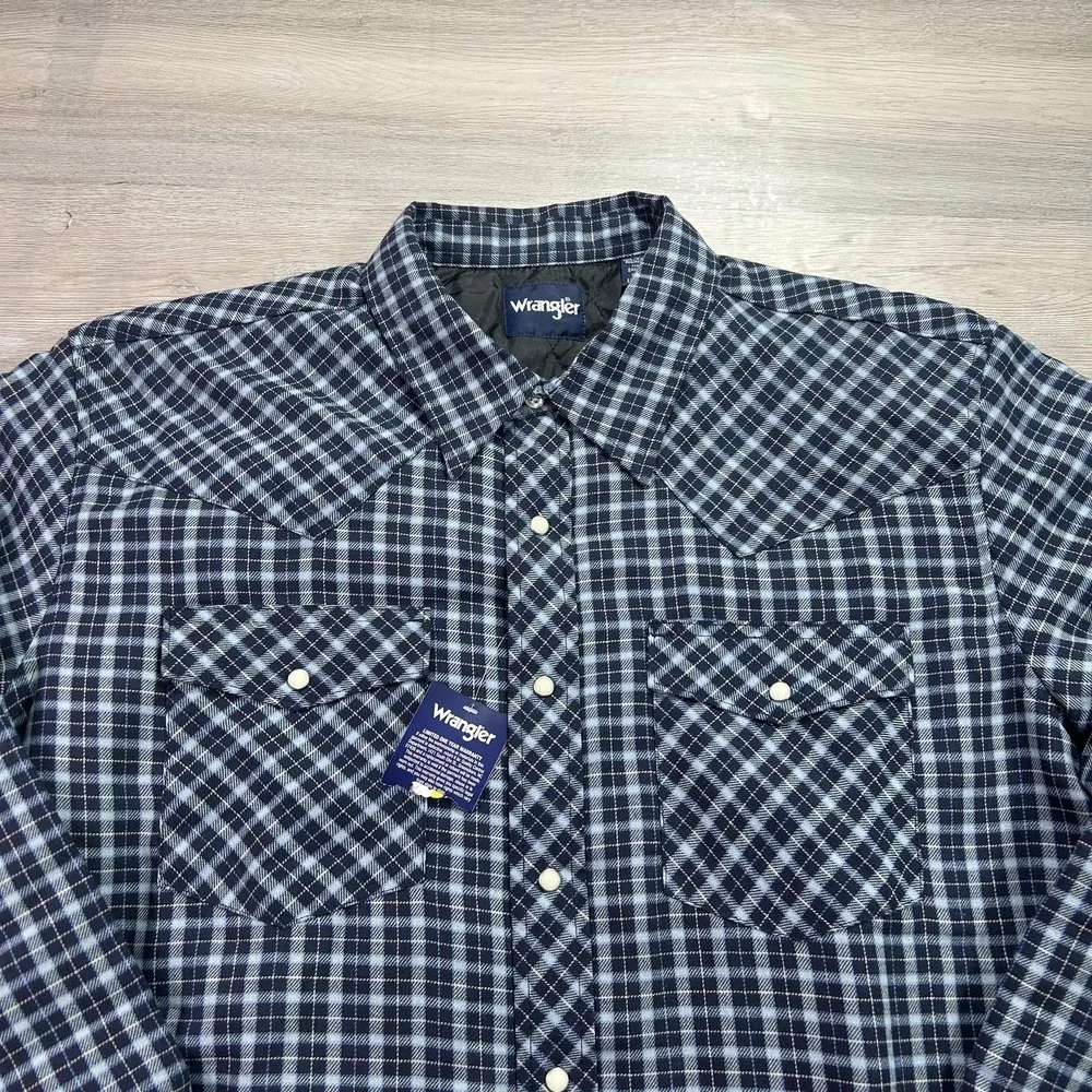 NEW Wrangler Jacket Mens 2XL Blue Plaid Quilted Flannel‎ Western Snap Shacket